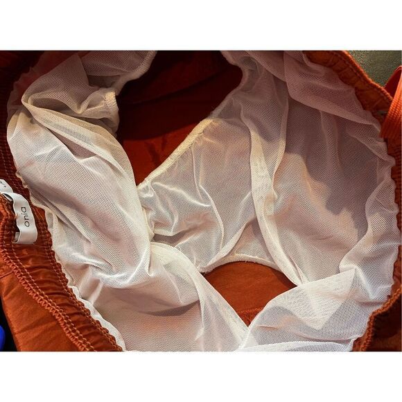 Onia mid-length swim shorts size L - Picture 9 of 10